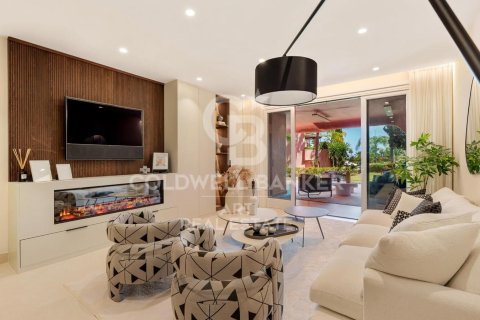 Apartment à vendre à Estepona, Malaga, Espagne, 3 chambres, 142 m2 No. 158097 - photo 2