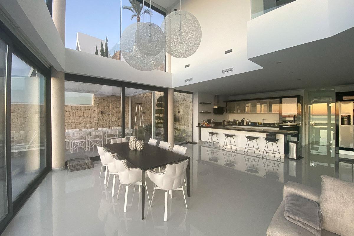 Villa in Benissa, Alicante, Spain 4 bedrooms, 770 sq.m. No. 149175
