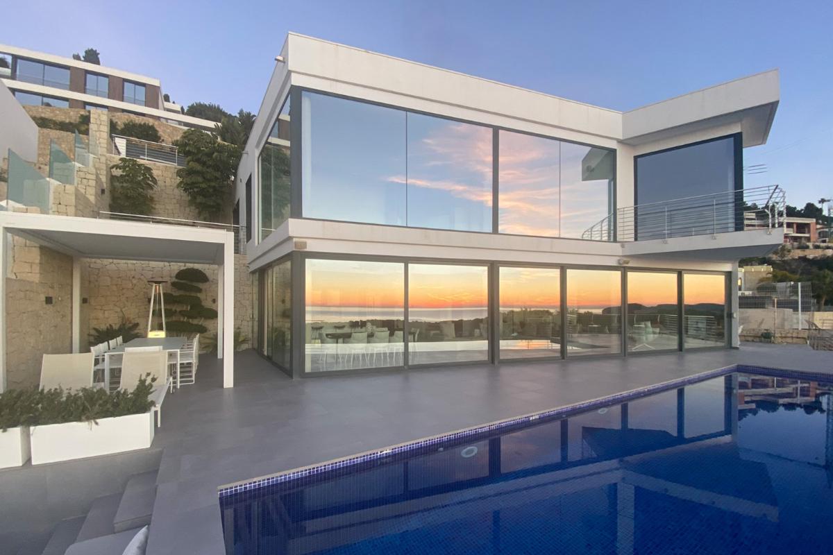 Villa in Benissa, Alicante, Spain 4 bedrooms, 770 sq.m. No. 149175