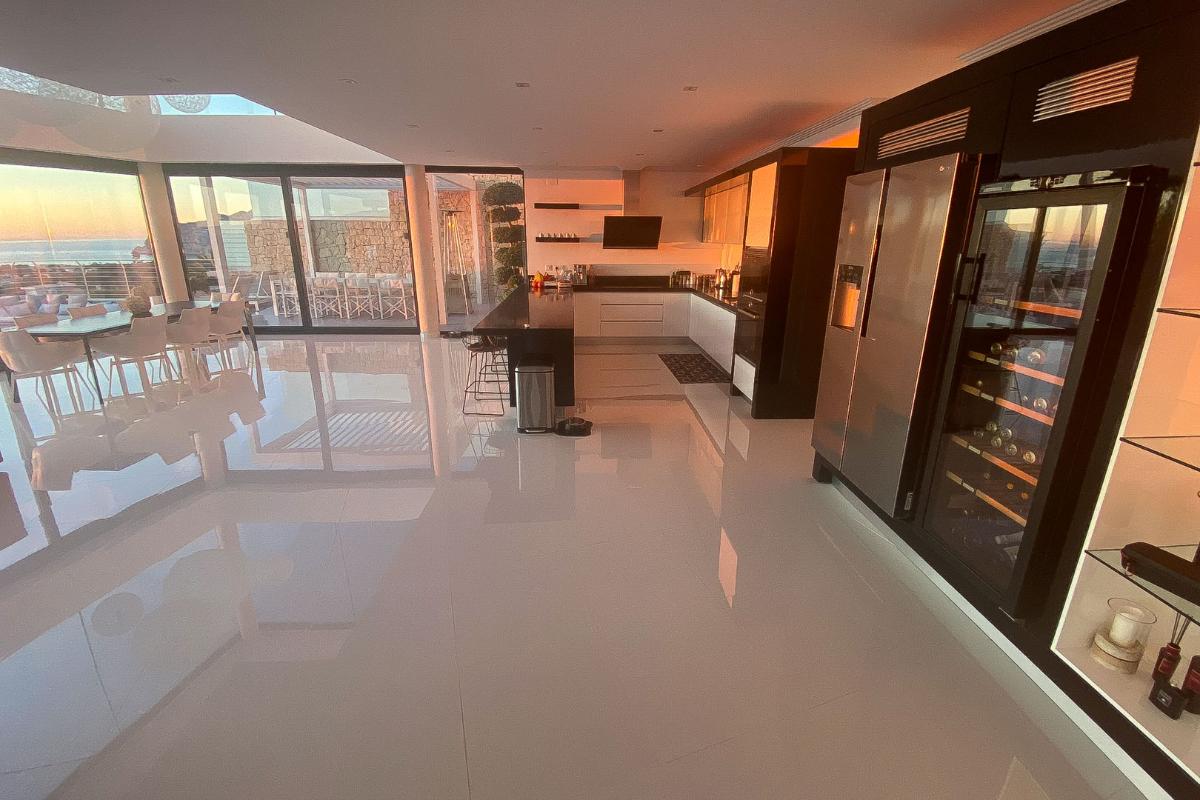 Villa in Benissa, Alicante, Spain 4 bedrooms, 770 sq.m. No. 149175