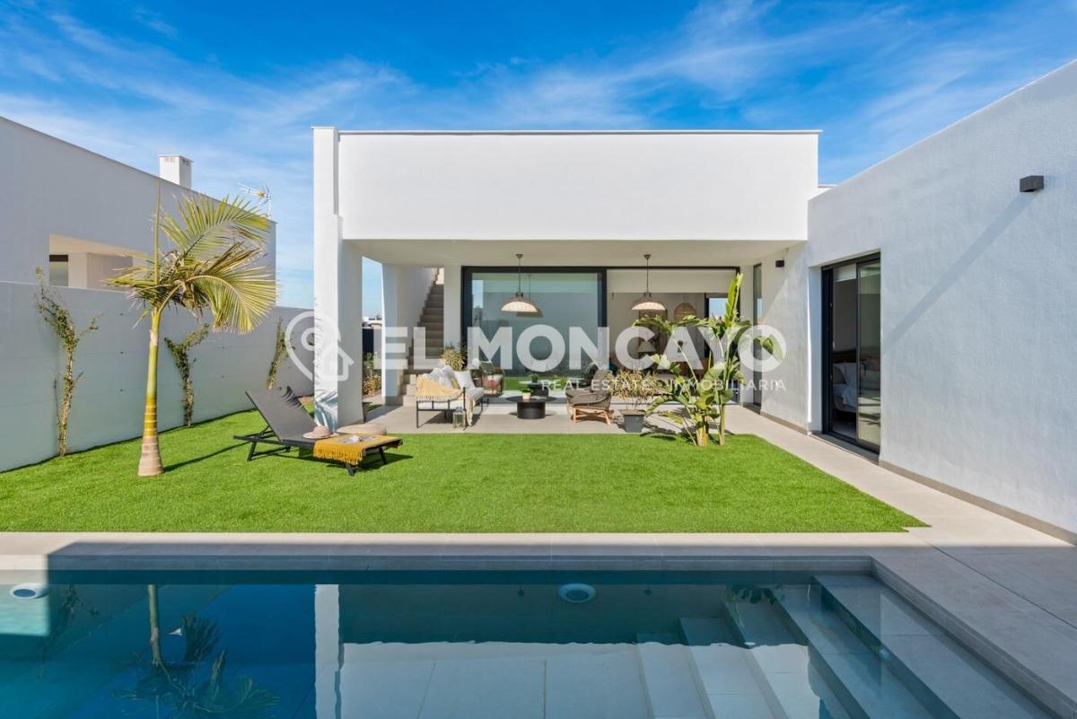 Villa in La Manga del Mar Menor, Murcia, Spain 3 bedrooms, 155 sq.m. No. 149174