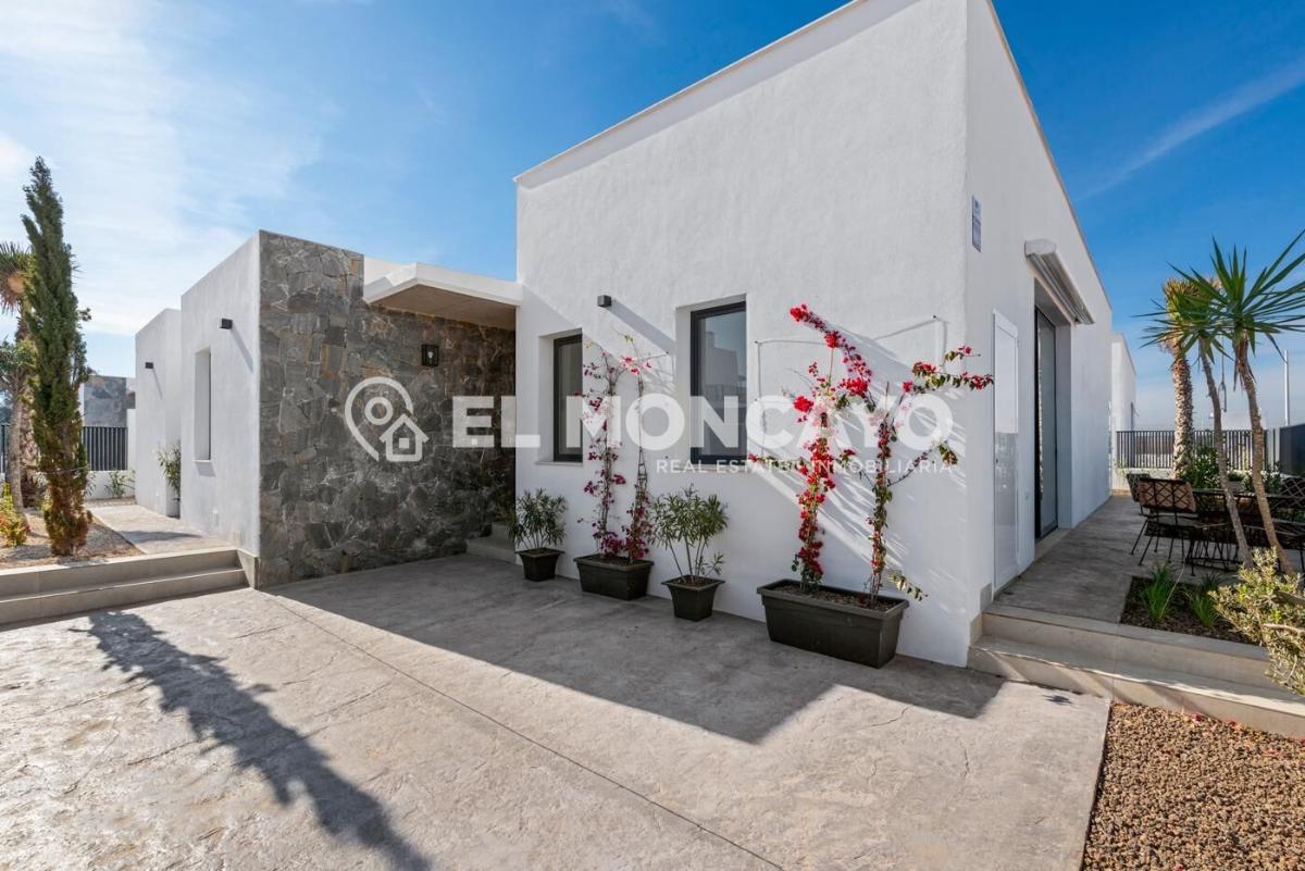 Villa in La Manga del Mar Menor, Murcia, Spain 3 bedrooms, 155 sq.m. No. 149174