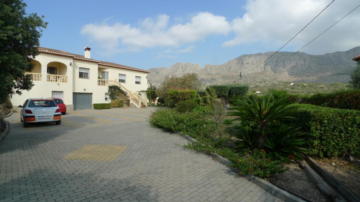 Villa in Beniarbeig, Alicante, Spain 4 bedrooms,  No. 149177