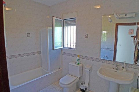 Villa zum Verkauf in Beniarbeig, Alicante, Spanien 4 Schlafzimmer,  Nr. 149177 - Foto 7