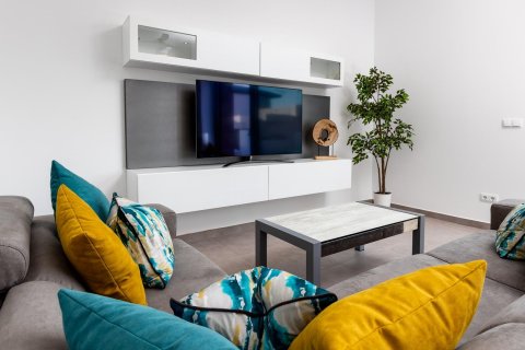 Villa for sale in Pilar de la Horadada, Alicante, Spain 3 bedrooms, 111 sq.m. No. 143378 - photo 19