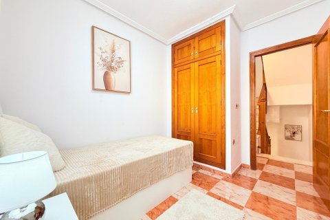 Продажа таухауса в Вилламартин, Аликанте, Испания 2 спальни, 82м2 №194918 - фото 26