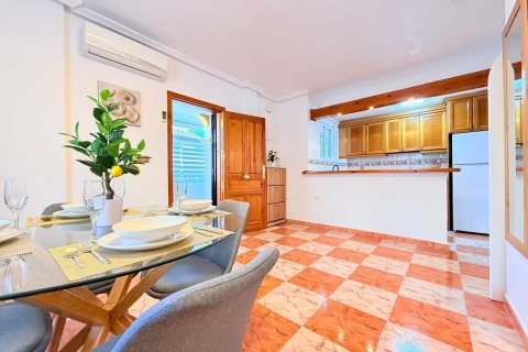 Продажа таухауса в Вилламартин, Аликанте, Испания 2 спальни, 82м2 №194918 - фото 18