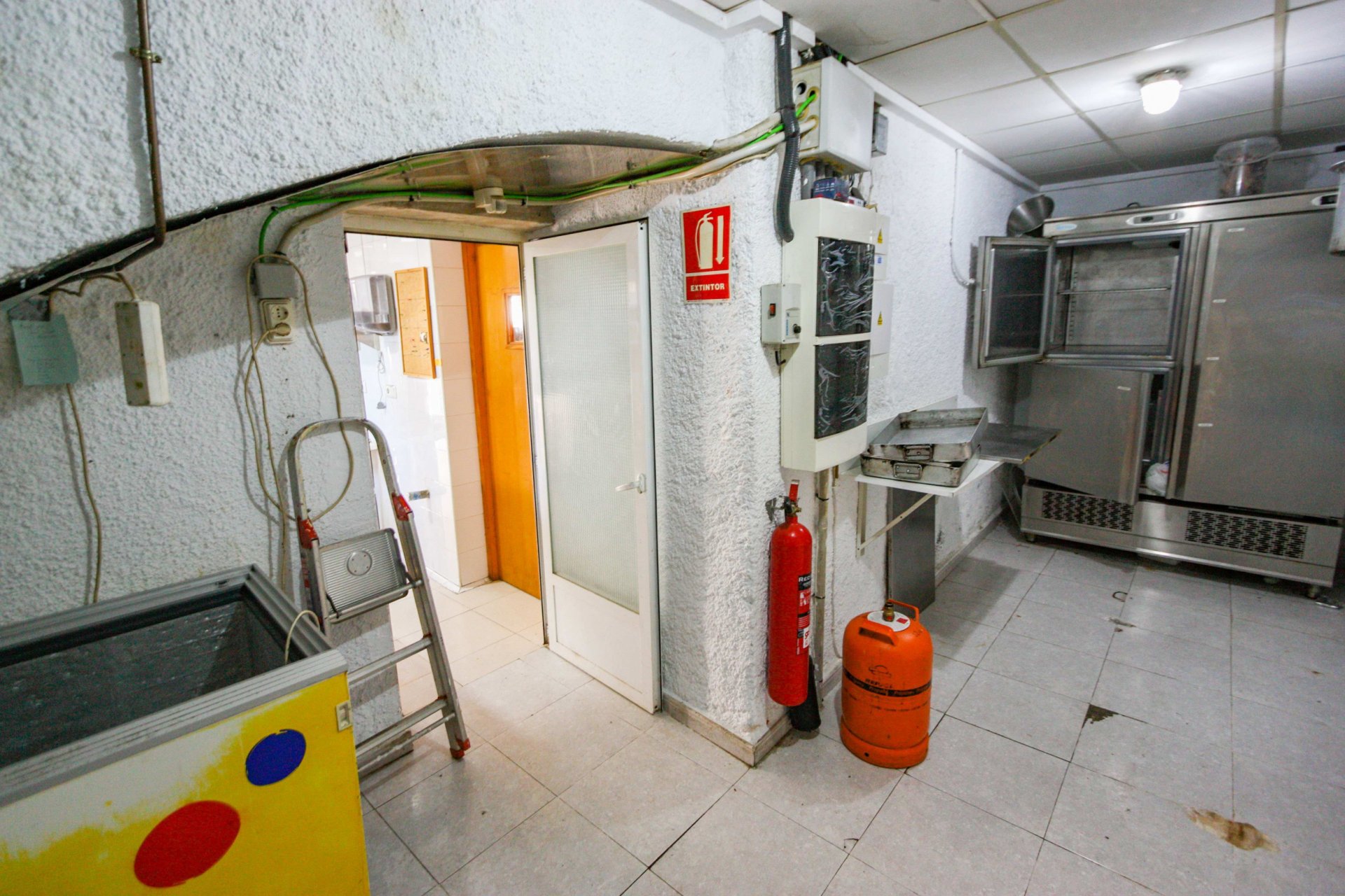 Коммерческая недвижимость в Орба, Аликанте, Испания 4 спальни, 300м2 №80470