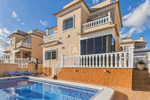 Вилла в Пинар де Камповерде, Аликанте, Испания 3 спальни, 135м2 №142487