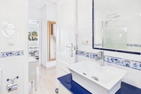 Продажа виллы в Пинар де Камповерде, Аликанте, Испания 3 спальни, 135м2 №142487 - фото 21