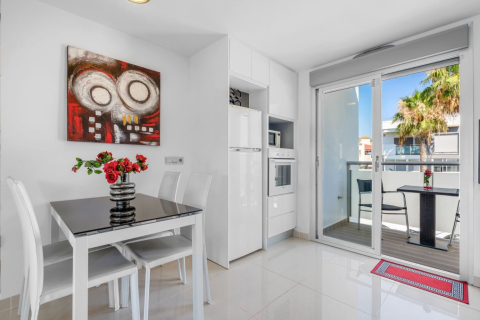 Apartament w Punta Prima, Alicante, Hiszpania 2 sypialnie, 63 mkw. nr 145418 – zdjęcie 12