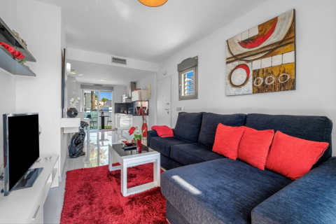 Apartament w Punta Prima, Alicante, Hiszpania 2 sypialnie, 63 mkw. nr 145418 – zdjęcie 8