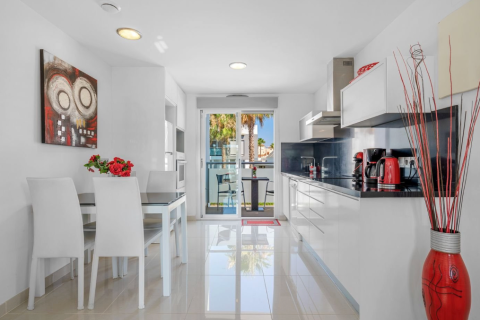 Apartament w Punta Prima, Alicante, Hiszpania 2 sypialnie, 63 mkw. nr 145418 – zdjęcie 9