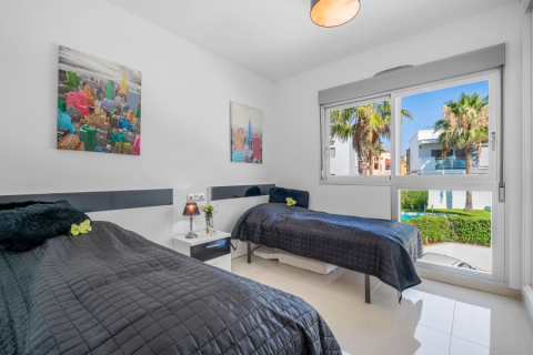 Apartament w Punta Prima, Alicante, Hiszpania 2 sypialnie, 63 mkw. nr 145418 – zdjęcie 15