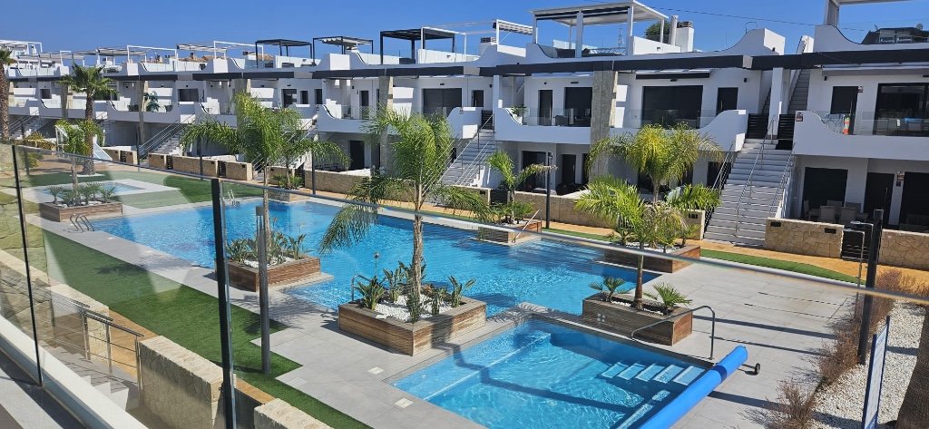 Lägenhet i Punta Prima, Alicante, Spanien 2 sovrum, 71 kvm. Nr. 145419