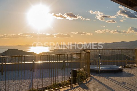 Kattohuoneisto myytävänä Benidorm, Alicante, Espanja, 2 makuuhuonetta, 168 m2 No. 107759 - kuva 19