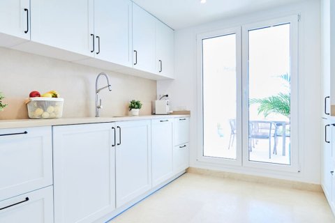 Lägenhet till salu Marbella, Malaga, Spanien 2 sovrum, 145 kvm. Nr. 137038 - foto 24