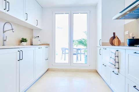 Lägenhet till salu Marbella, Malaga, Spanien 2 sovrum, 145 kvm. Nr. 137038 - foto 23