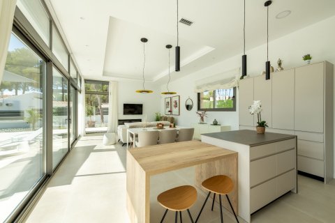 House for sale in Alicante, Spain 3 bedrooms, 213 sq.m. No. 95571 - photo 15