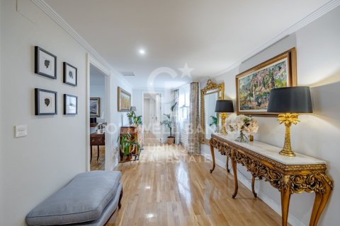 Apartment à vendre à Madrid, Espagne, 4 chambres, 270 m2 No. 157019 - photo 6