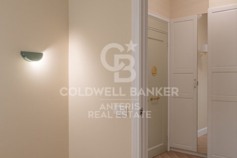 Wohnung zum Verkauf in Barcelona, Spanien 3 Schlafzimmer,  Nr. 157020 - Foto 3