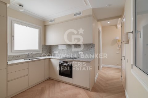 Wohnung zum Verkauf in Barcelona, Spanien 3 Schlafzimmer,  Nr. 157020 - Foto 9