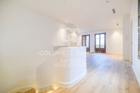 Продажа пентхауса в Барселона, Испания 3 спальни,  №157016 - фото 20