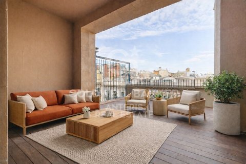 Takvåning i Barcelona, Spanien 3 sovrum,  Nr. 157016
