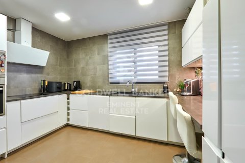 Продажа дуплекса в Валлирана, Барселона, Испания 4 спальни, 107м2 №157015 - фото 14