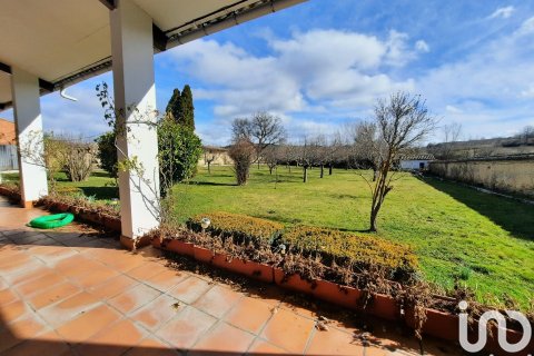 House for sale in Leon, Spain 7 bedrooms, 422 sq.m. No. 185950 - photo 19