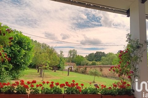 House for sale in Leon, Spain 7 bedrooms, 422 sq.m. No. 185950 - photo 21