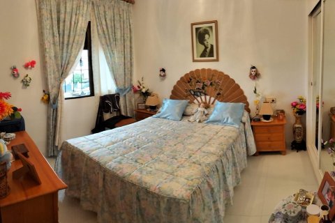 Bungalowi myytävänä Torrevieja, Alicante, Espanja, 2 makuuhuonetta, 50 m2 No. 196384 - kuva 11