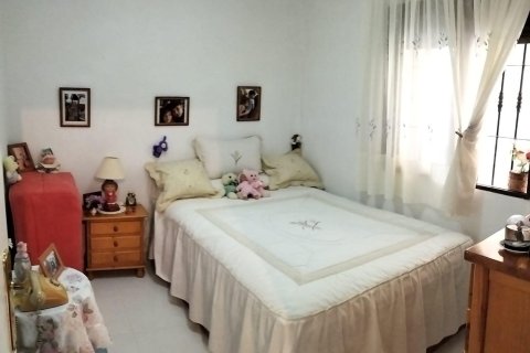 Bungalowi myytävänä Torrevieja, Alicante, Espanja, 2 makuuhuonetta, 50 m2 No. 196384 - kuva 12