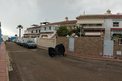 Bungalowi myytävänä Torrevieja, Alicante, Espanja, 2 makuuhuonetta, 50 m2 No. 196384 - kuva 2