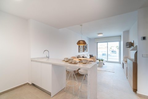 Huoneisto myytävänä Playa Flamenca II, Alicante, Espanja, 4 makuuhuonetta, 119 m2 No. 196138 - kuva 8