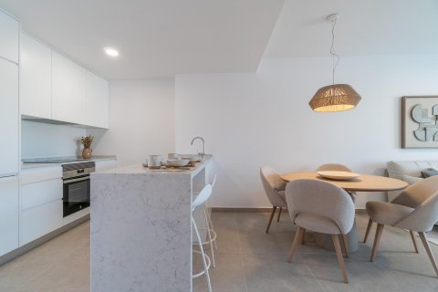 Huoneisto myytävänä Playa Flamenca II, Alicante, Espanja, 4 makuuhuonetta, 119 m2 No. 196138 - kuva 9