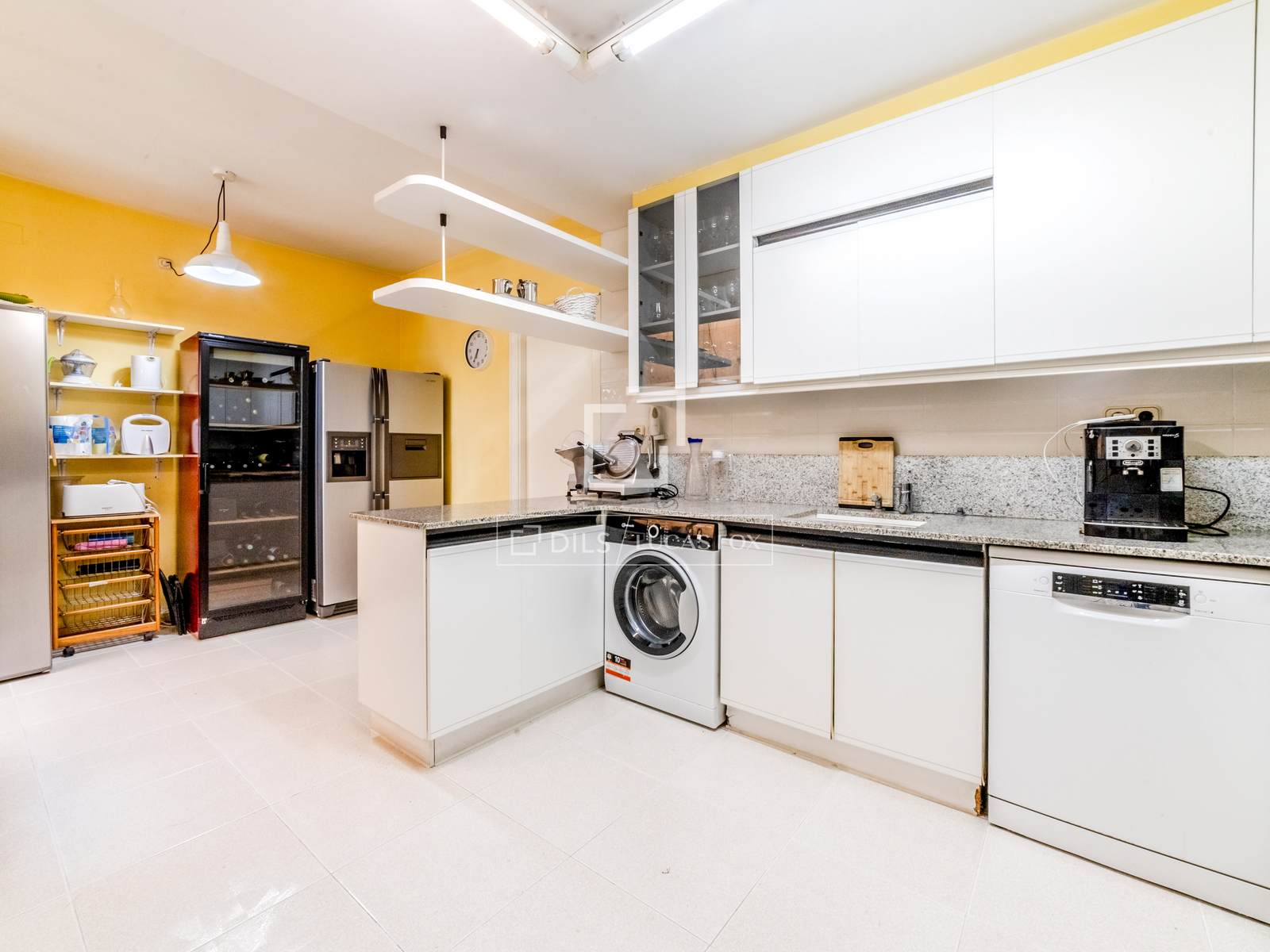 Villa in Sitges, Barcelona, Spanien 5 Schlafzimmer, 177 m2 Nr. 161356