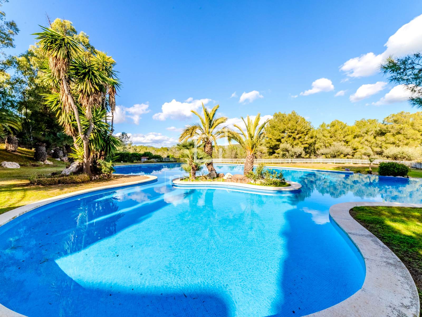 Villa in Sitges, Barcelona, Spanien 5 Schlafzimmer, 177 m2 Nr. 161356