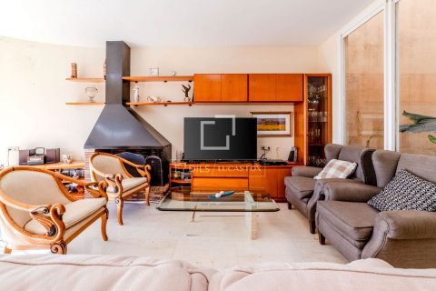 Huvila myytävänä Sitges, Barcelona, Espanja, 5 makuuhuonetta, 177 m2 No. 161356 - kuva 7