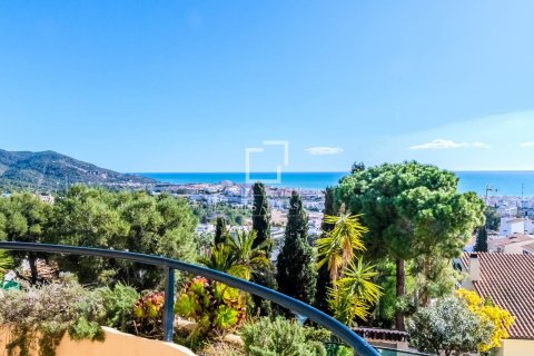 Huvila myytävänä Sitges, Barcelona, Espanja, 5 makuuhuonetta, 177 m2 No. 161356 - kuva 5