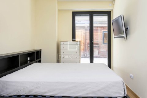 Lägenhet till salu i Barcelona, Spanien 3 sovrum, 83 kvm. Nr. 161354 - foto 13