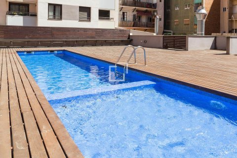 Lägenhet till salu i Barcelona, Spanien 3 sovrum, 83 kvm. Nr. 161354 - foto 30