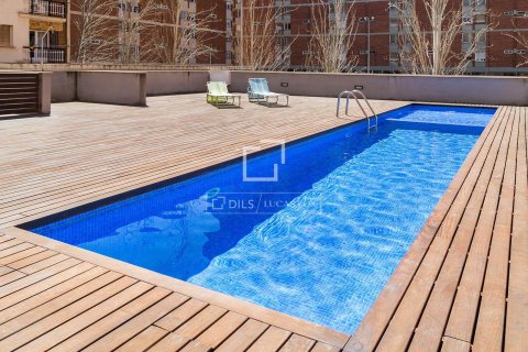 Lägenhet i Barcelona, Spanien 3 sovrum, 83 kvm. Nr. 161354