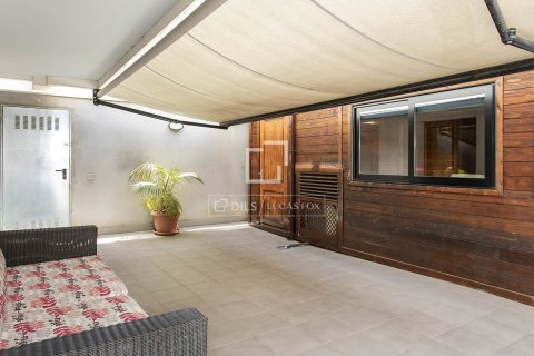 Lägenhet till salu i Barcelona, Spanien 3 sovrum, 83 kvm. Nr. 161354 - foto 23