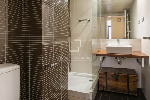 Lägenhet till salu i Barcelona, Spanien 3 sovrum, 83 kvm. Nr. 161354 - foto 19