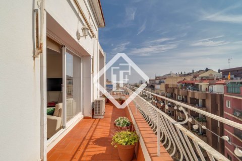 Penthouse à vendre à Barcelona, Espagne, 4 chambres, 117 m2 No. 161351 - photo 2