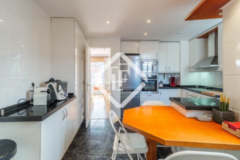 Penthouse à vendre à Barcelona, Espagne, 4 chambres, 117 m2 No. 161351 - photo 16