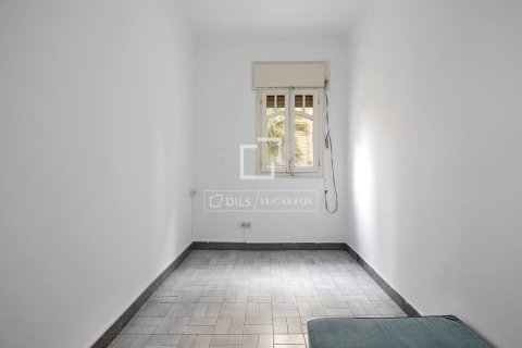 Lägenhet till salu i Barcelona, Spanien 5 sovrum, 124 kvm. Nr. 161352 - foto 21