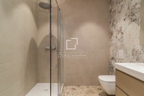 Huoneisto myytävänä Barcelona, Espanja, 3 makuuhuonetta, 149 m2 No. 161355 - kuva 18