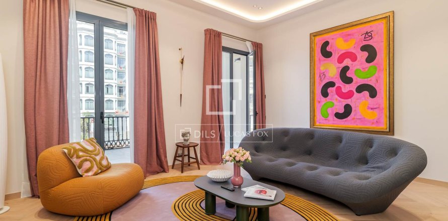 Huoneisto Barcelona, Espanja 3 makuuhuonetta, 149 m2 No. 161355